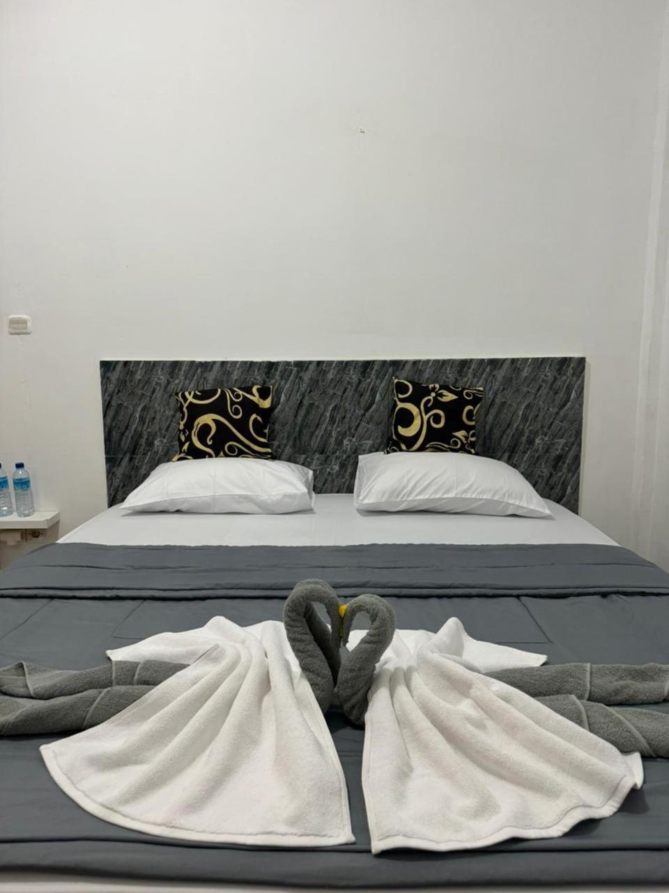 Black Sweet Homestay Dua Гили Еър Екстериор снимка